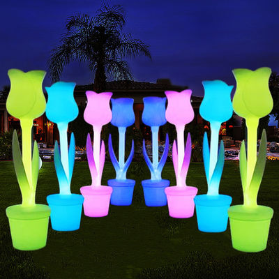 Lampada da pavimento a fiore di tulipano in plastica a prova d'acqua per esterni 50000 ore di durata