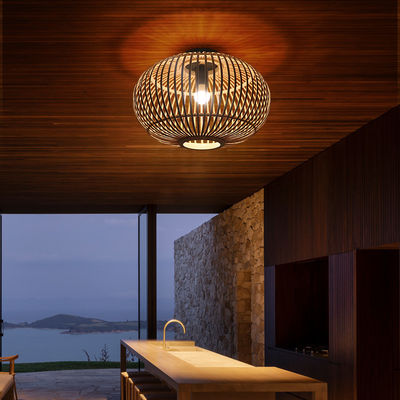 Pendente di ombra per lampadina di vimini personalizzato per soffitto di corridoio interno