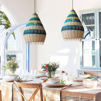 Luce a pendente in bambù di rattan tessuto fatta a mano per illuminazione interna