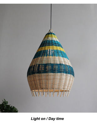 Luce a pendente in bambù di rattan tessuto fatta a mano per illuminazione interna