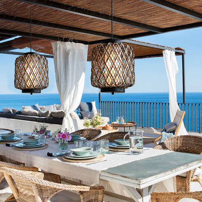 Luce decorativa di rattan, candelabro di rattan resistente all' acqua.