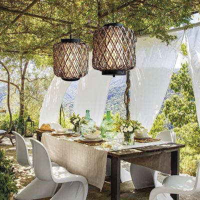 Luce decorativa di rattan, candelabro di rattan resistente all' acqua.