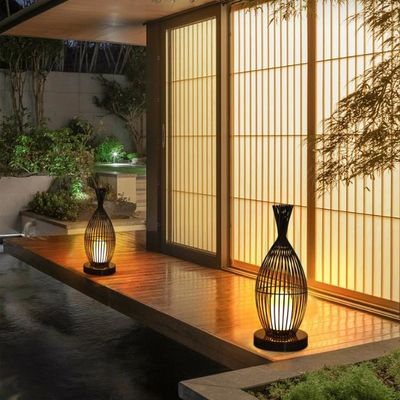 Lampada da terra di rotino resistente all' acqua per balcone esterno di villa