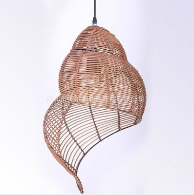 Asia sud-orientale campo lumaca design lampada a candelabro di rattan