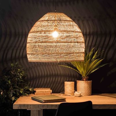 Moderno candelabro rotondo di rotano per l'illuminazione interna del ristorante