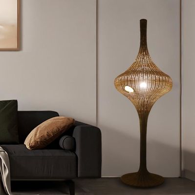 Lampada da pavimento in rotino moderna E27 base per salotto hotel