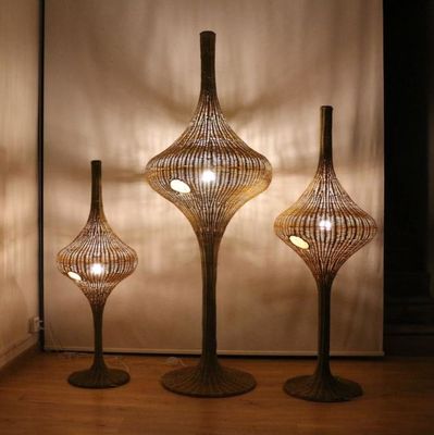 Lampada da pavimento in rotino moderna E27 base per salotto hotel