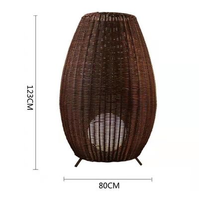 Lampada da terra creativa di rotino per club