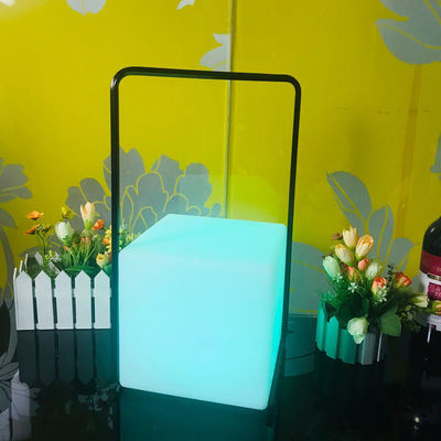 Lampada LED portatile decorativa IP65 resistente all'acqua 16 colori variabili