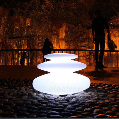 Eleganti luci di piscina in plastica in PE ricaricabili per la decorazione esterna