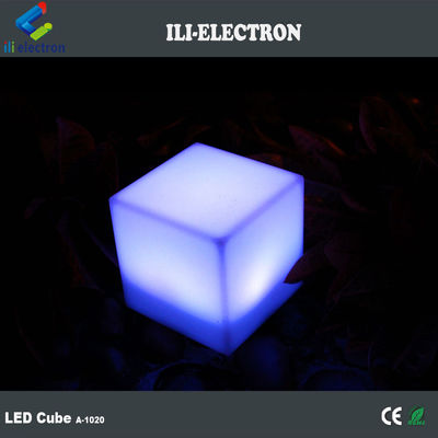 Controllo remoto a prova d'acqua luce colorata in plastica led cubo