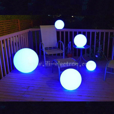sfera luminosa a LED a batteria ricaricabile di plastica