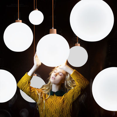 lampadina a luce senza fili a sfera a LED RGB