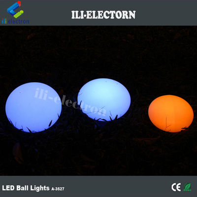 Plastico esterno a prova d'acqua illuminato LED Ball 20,25,30,35,40,5060 cm