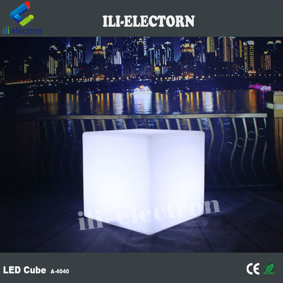 PE in plastica che cambia colore illuminato Solid LED Glow Cubes