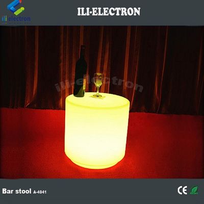 Moderna polvere in plastica Glow Up Chair resistente all'acqua per esterni
