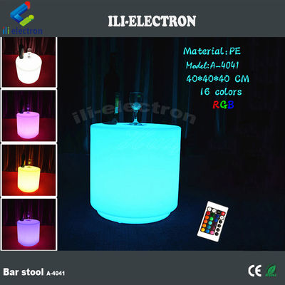 Moderna polvere in plastica Glow Up Chair resistente all'acqua per esterni