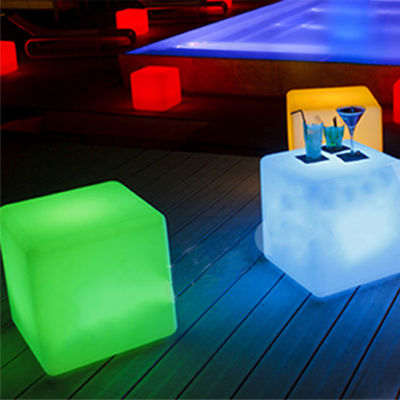 Cubo a LED 3D in plastica PE illuminato