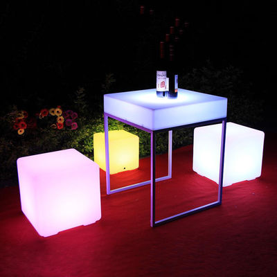 Cubo di luce esterna a led in plastica ecologica