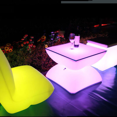 Arredamento a LED in plastica PE, tavoli da cocktail a luce 16 Colori variabili
