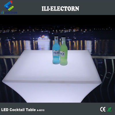 Vendite calde Eventi di festa moderna e bar Remote usato Cambiamento colore decorativo LED Quadrato Tavolo da cocktail