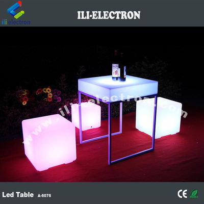 Tavolo luminoso portatile a led di plastica quadrata con scaffale di metallo