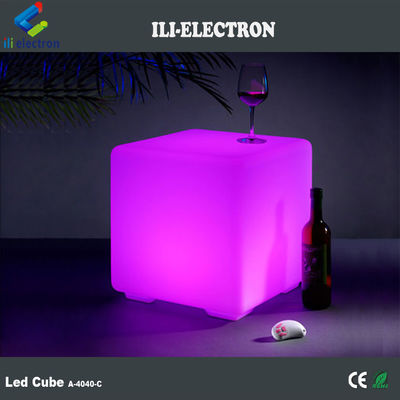 Sedile a cubo a LED in materiale PE per la decorazione