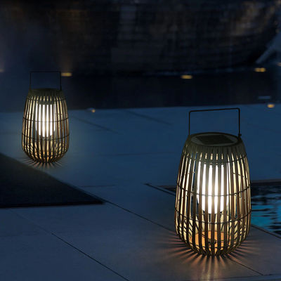 Lanterne da giardino in rotino solare portatili con maniglia personalizzate