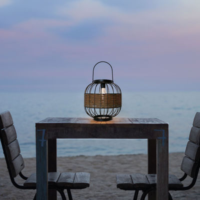 Lanterne da giardino in rattan impermeabili, luci solari in rattan per il balcone