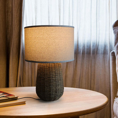 Lampada da tavolo di rotino sostenibile, Controllo della luce di bordo letto di rotino durevole