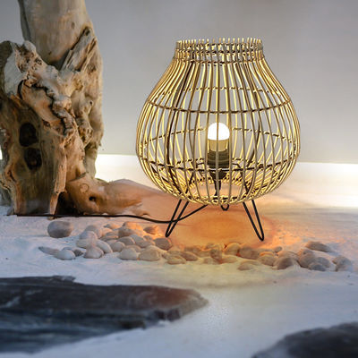 Lampada da letto per camera da letto in stile cinese, lampada per ambientazione in sala da tè, lampada da tavolo in bambù di rattan