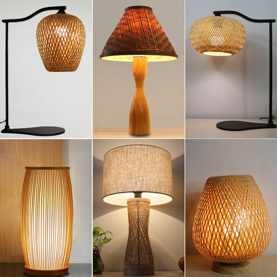 Lampada da tavolo e ombrello in bambù naturale per l'arredamento domestico