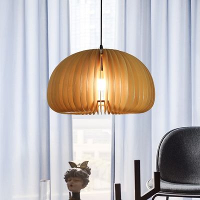 Luce pendente a lampadario per sala da pranzo in legno