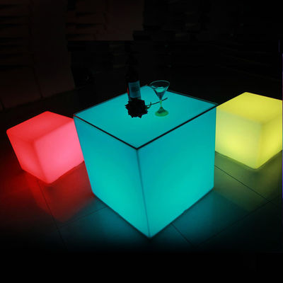 Plastico illuminare lo spazio luce LED cubo Perfetta soluzione di illuminazione