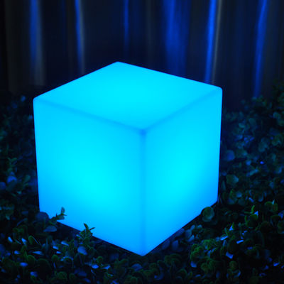 Plastico illuminare lo spazio luce LED cubo Perfetta soluzione di illuminazione