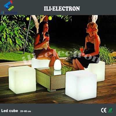 Moderna luce esterna a LED a cubo Perfetta soluzione per l'illuminazione