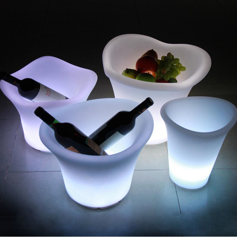 PE Plastic LED Ice Bucket 16 colori che cambiano con batteria al litio ricaricabile