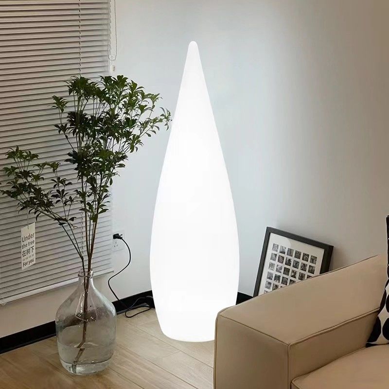 Lampade da terra a LED di plastica per la decorazione di giardini all'aperto
