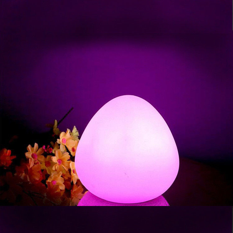 Lampada a LED colorata a forma di uovo con controllo remoto
