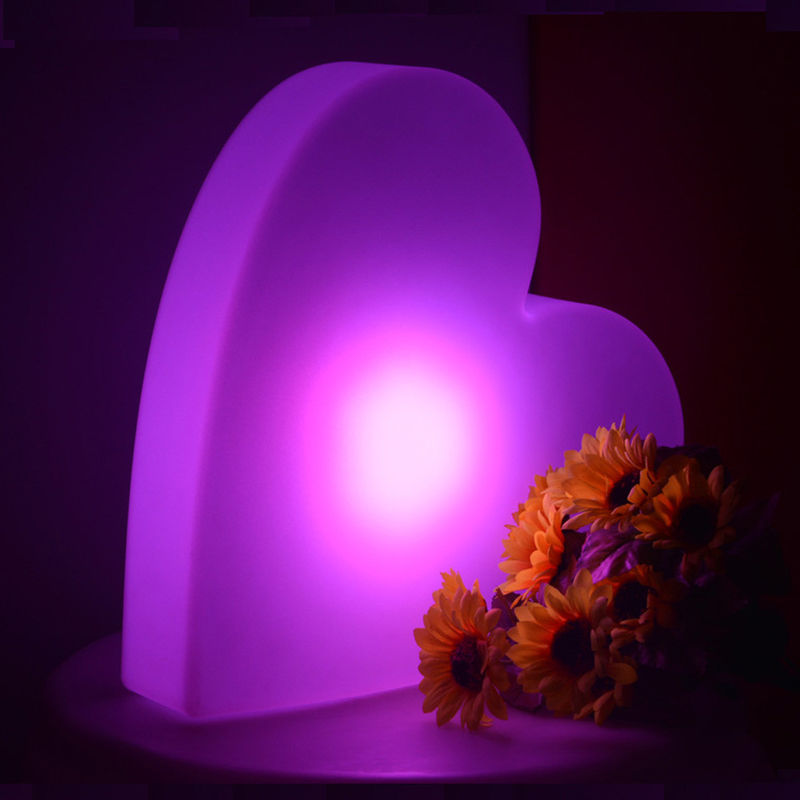 Luci di piscina di plastica, luci di cuore a LED, colorate, ricaricabili.