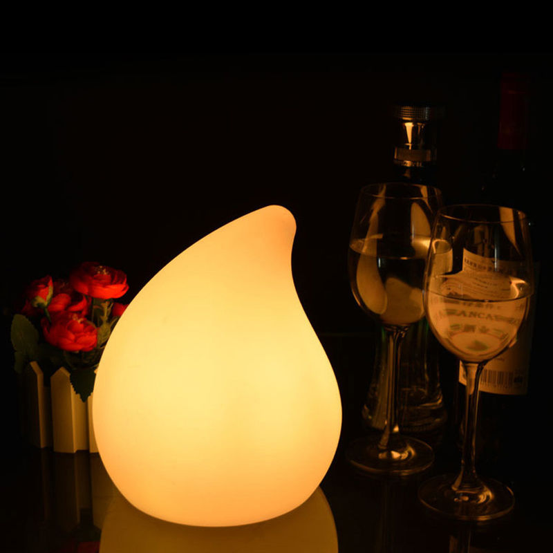 lampada da tavolo a forma di pesche colorata di plastica