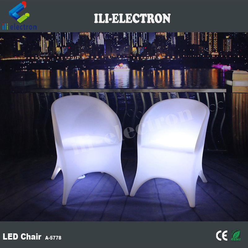 Moderno Glow LED illuminare sedie 16 colori che cambiano per il bar del nightclub