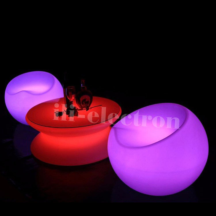 Tavolo da caffè all'aria aperta illuminato multicolore