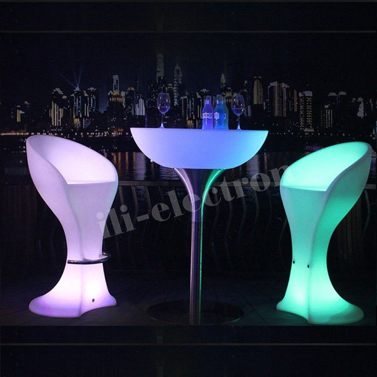 Elegante tavolo da bar a LED in plastica rotonda in PE ricaricabile/tavola da caffè a LED/tavola da notte