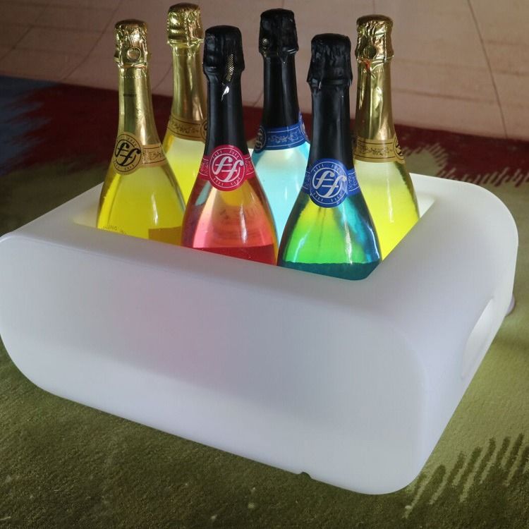 Certificato CE/ ROHS SMD 5050 PE Plastic LED Ice Bucket 16 Colori Cambiabile Illuminato